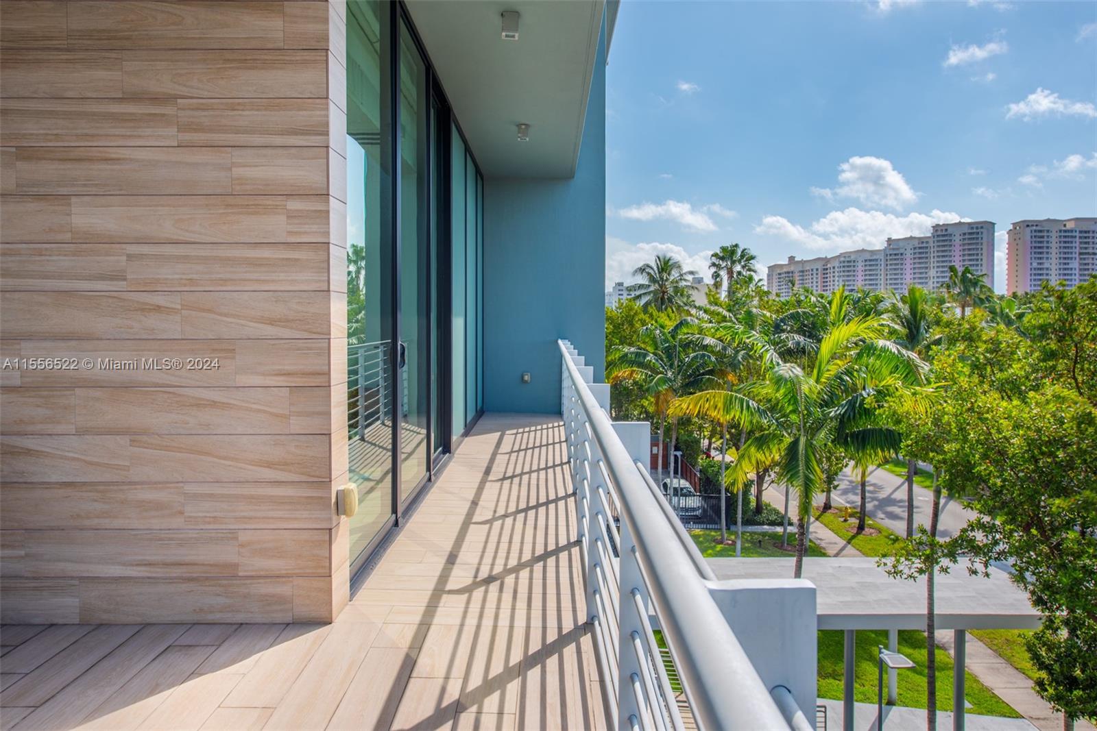 101 CONDOMINIUM - Residential