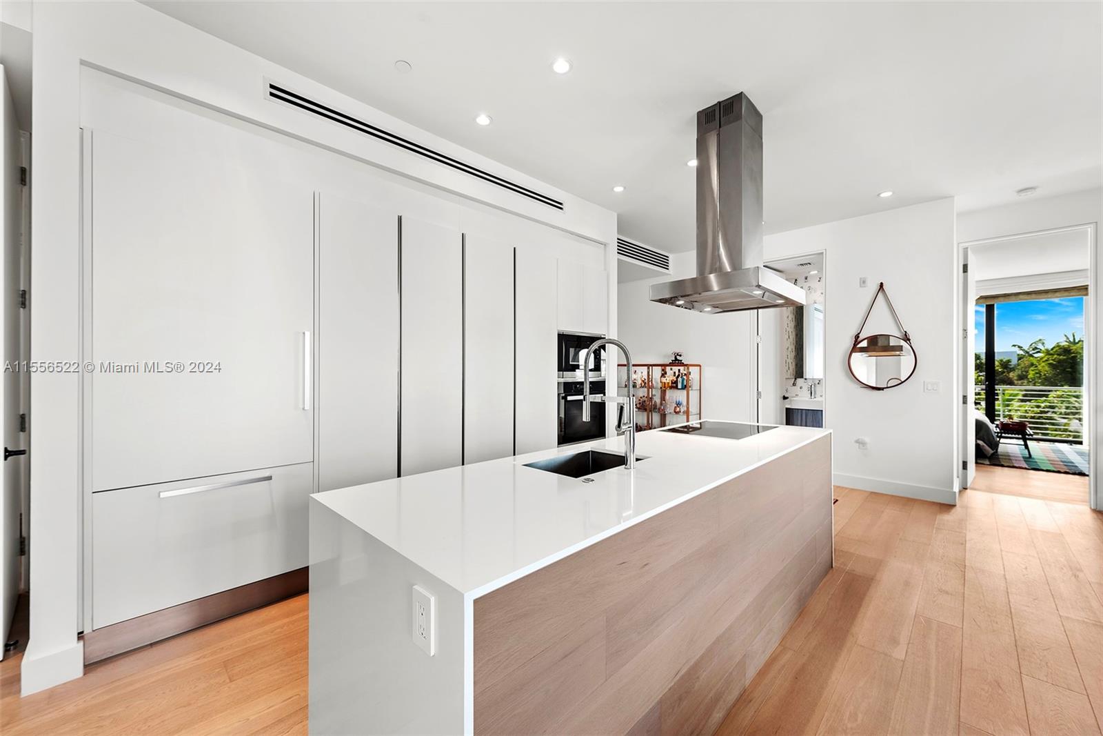 101 CONDOMINIUM - Residential