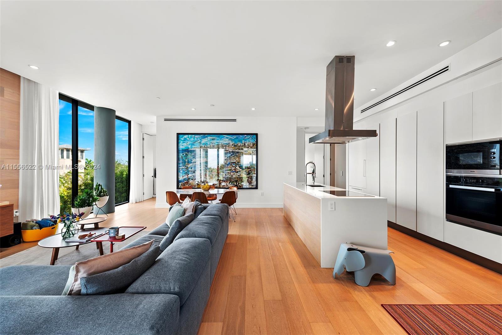 101 CONDOMINIUM - Residential