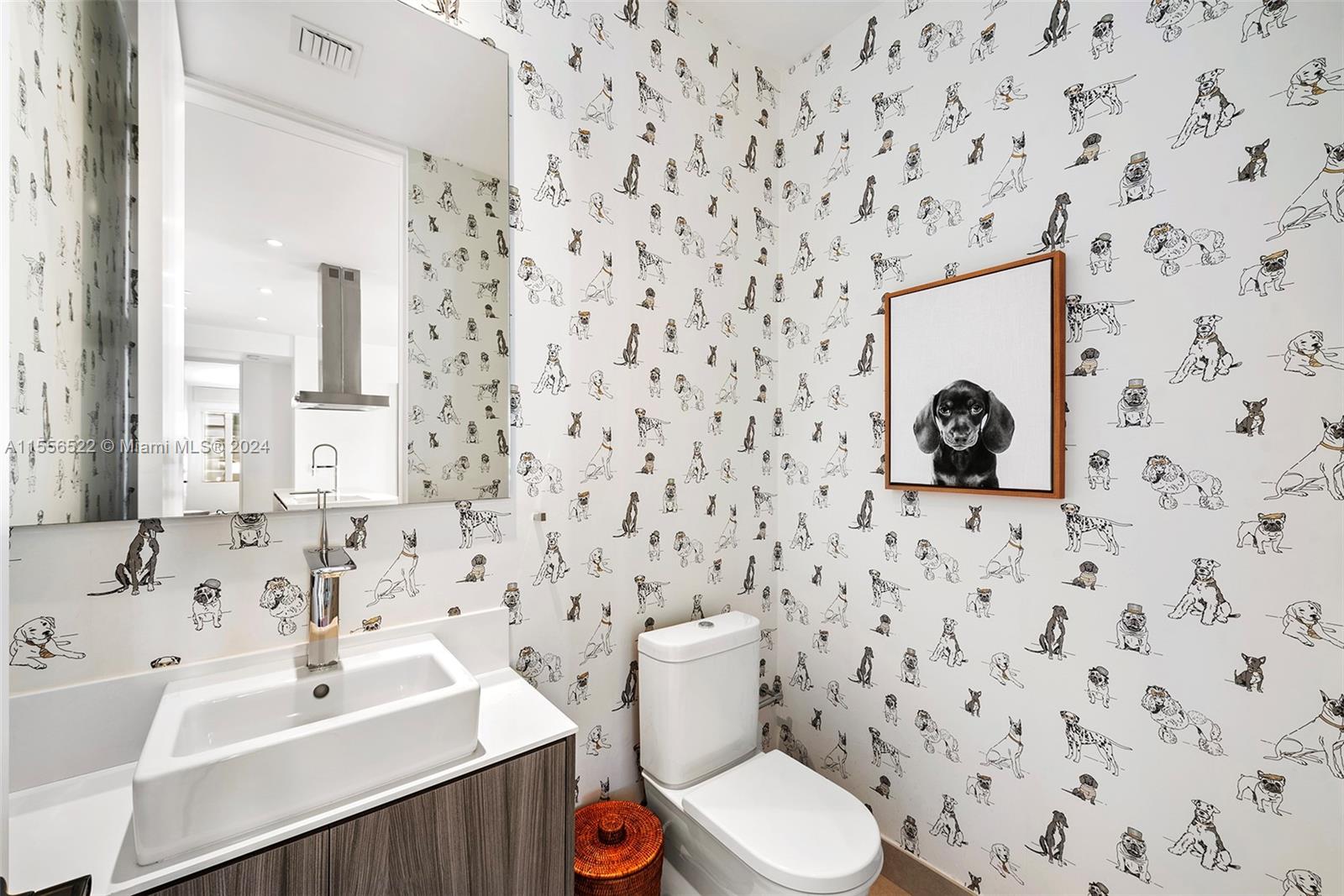 101 CONDOMINIUM - Residential