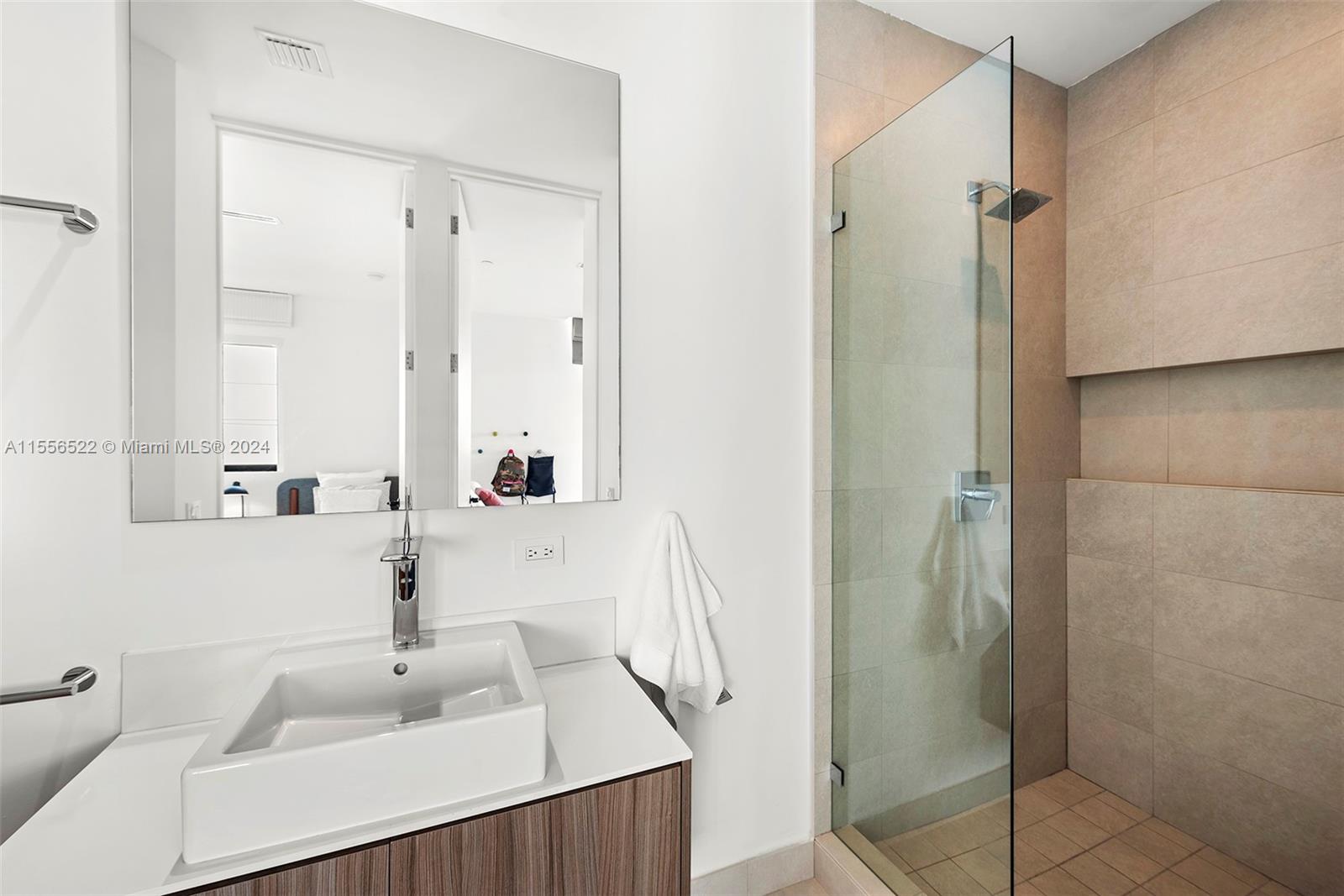 101 CONDOMINIUM - Residential