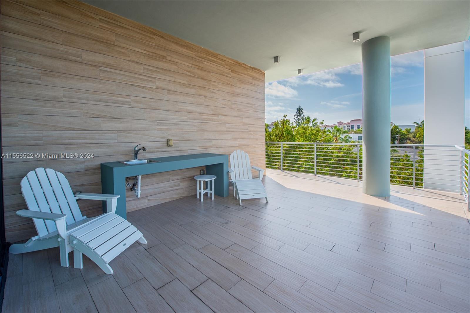 101 CONDOMINIUM - Residential