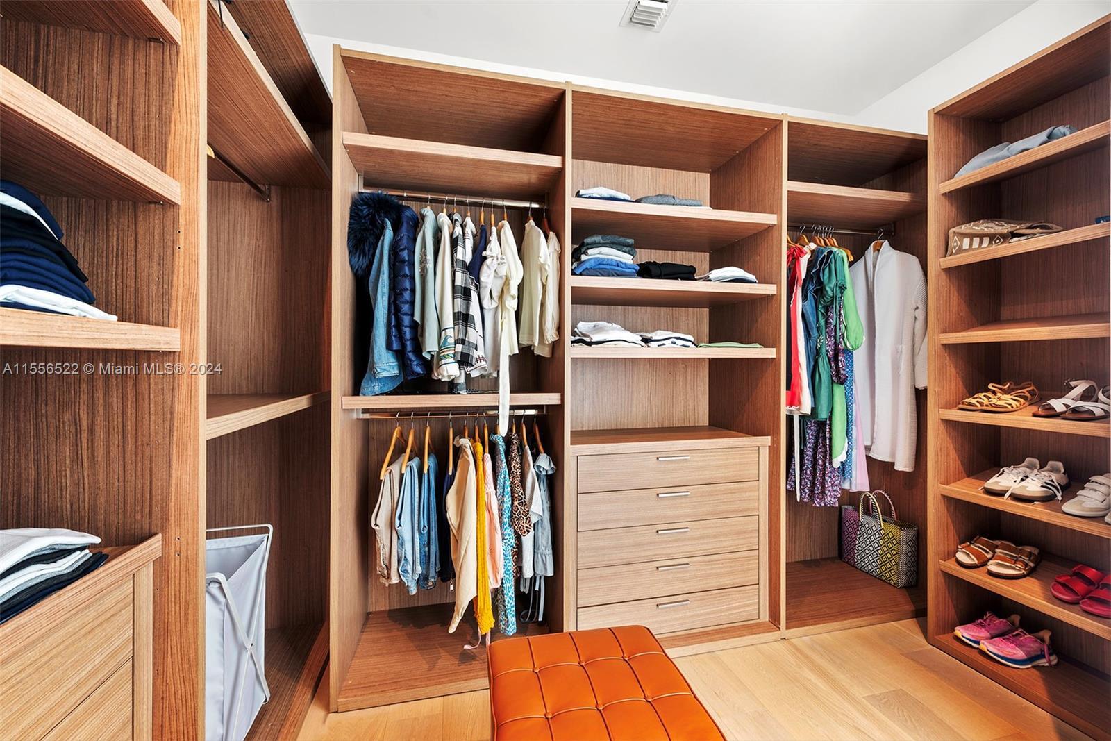 101 CONDOMINIUM - Residential