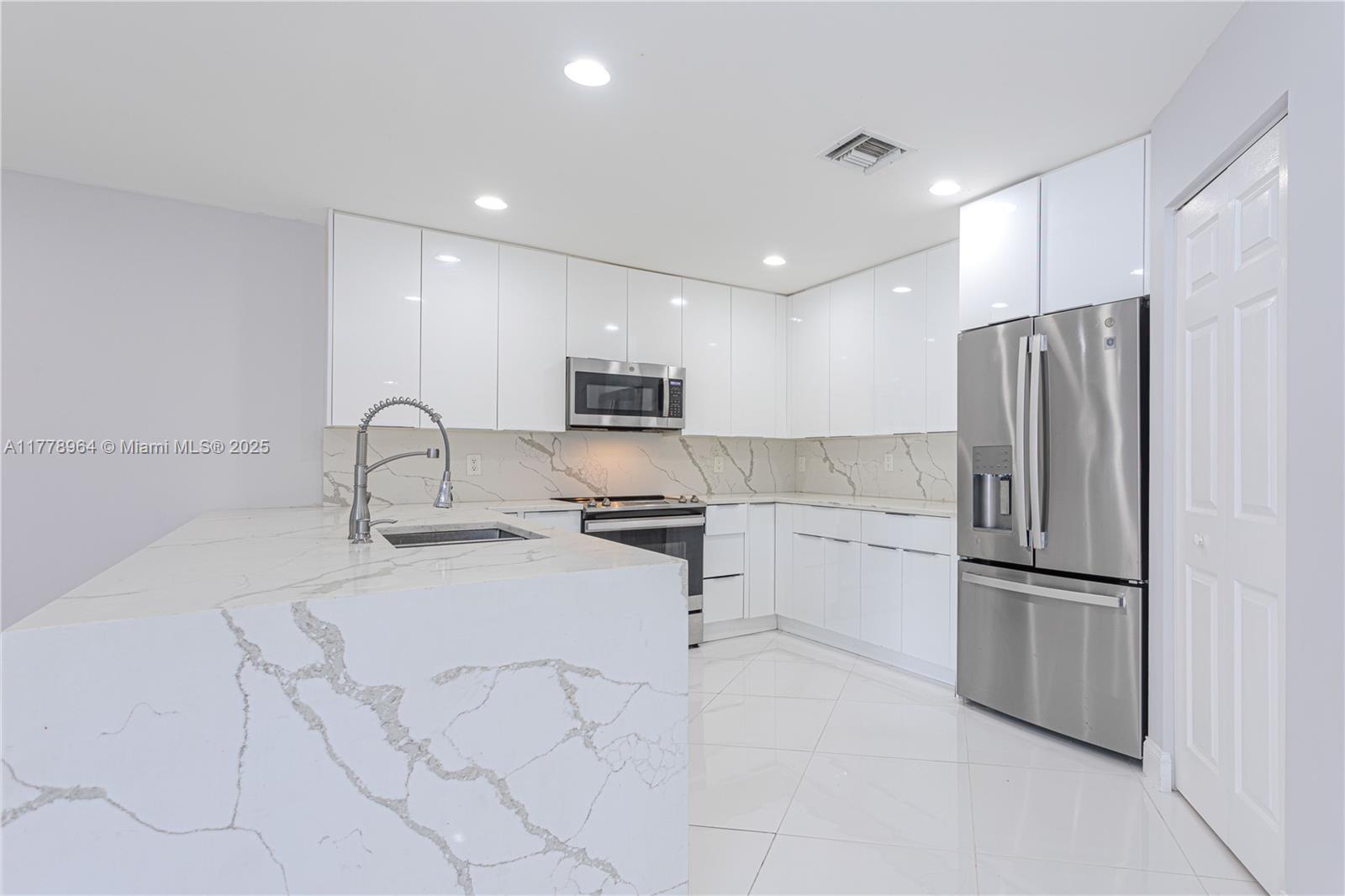WATERWAYS TAHERI PUD - Residential