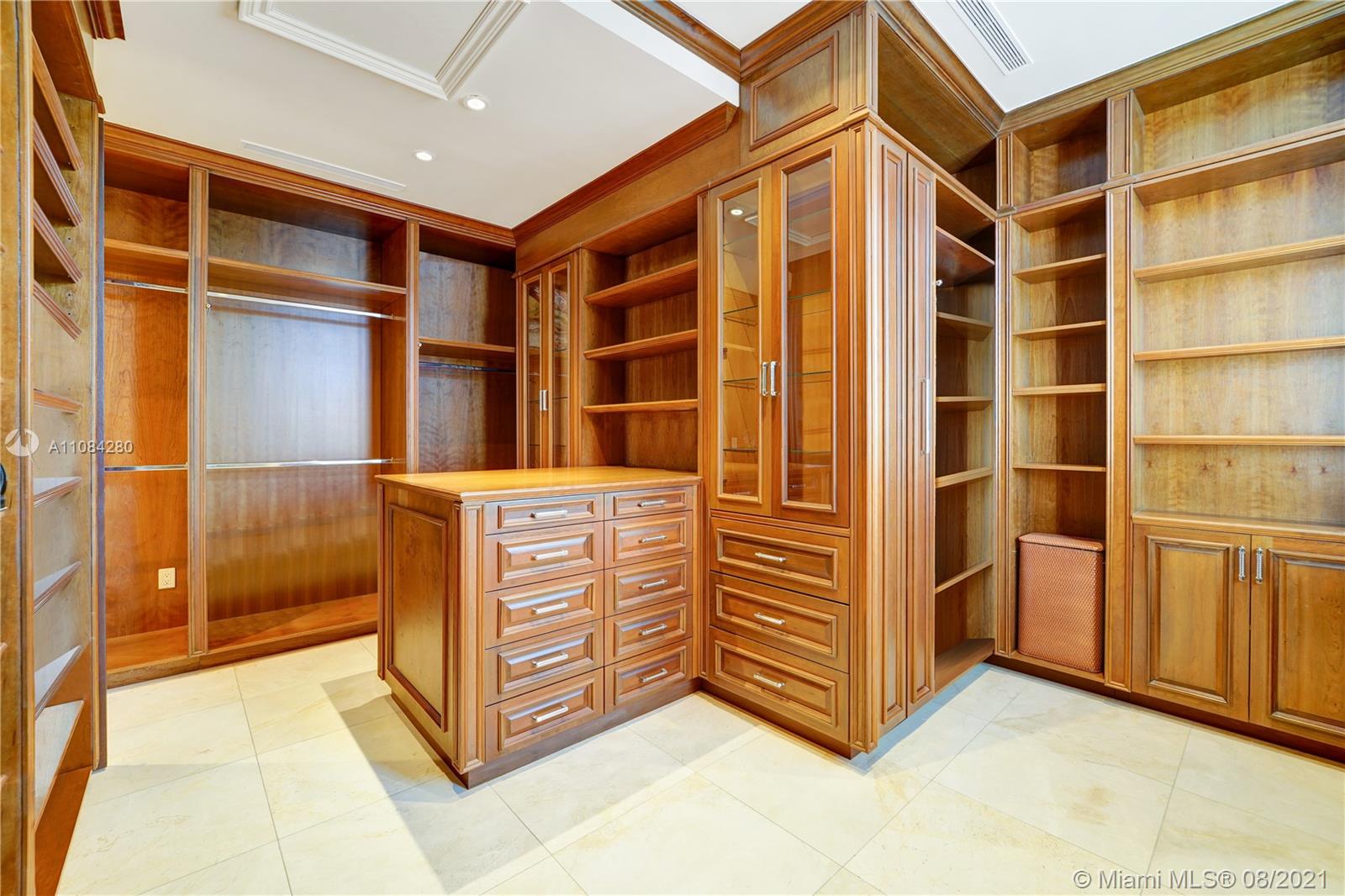 ALTOS DEL MAR NO 1 - Residential