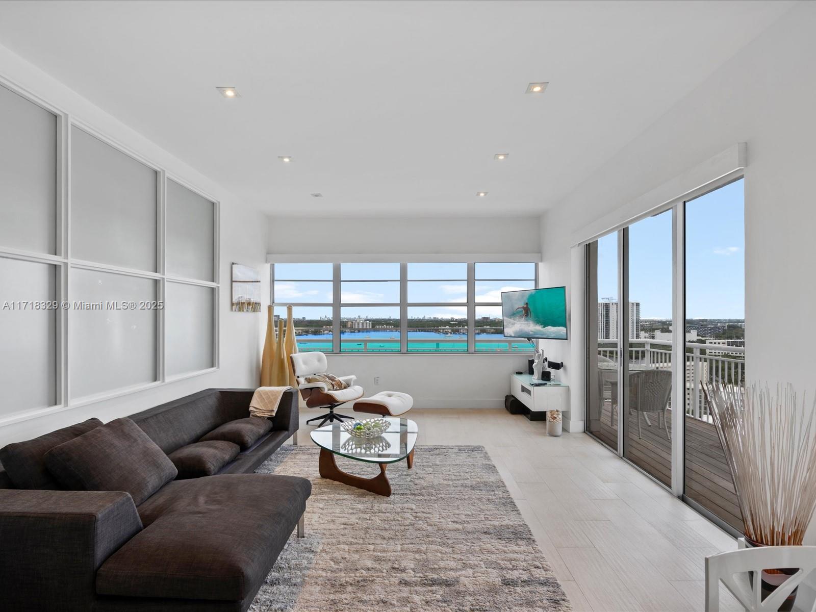 DEL PRADO MARINA - Residential