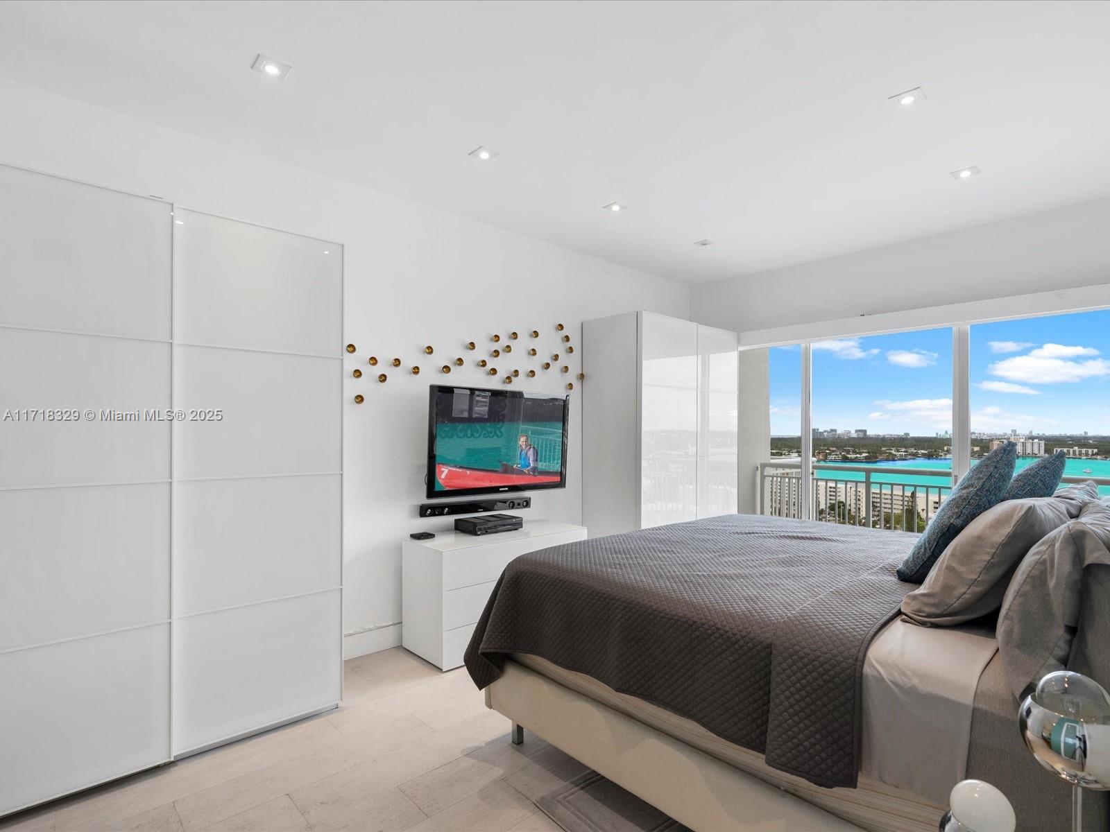DEL PRADO MARINA - Residential
