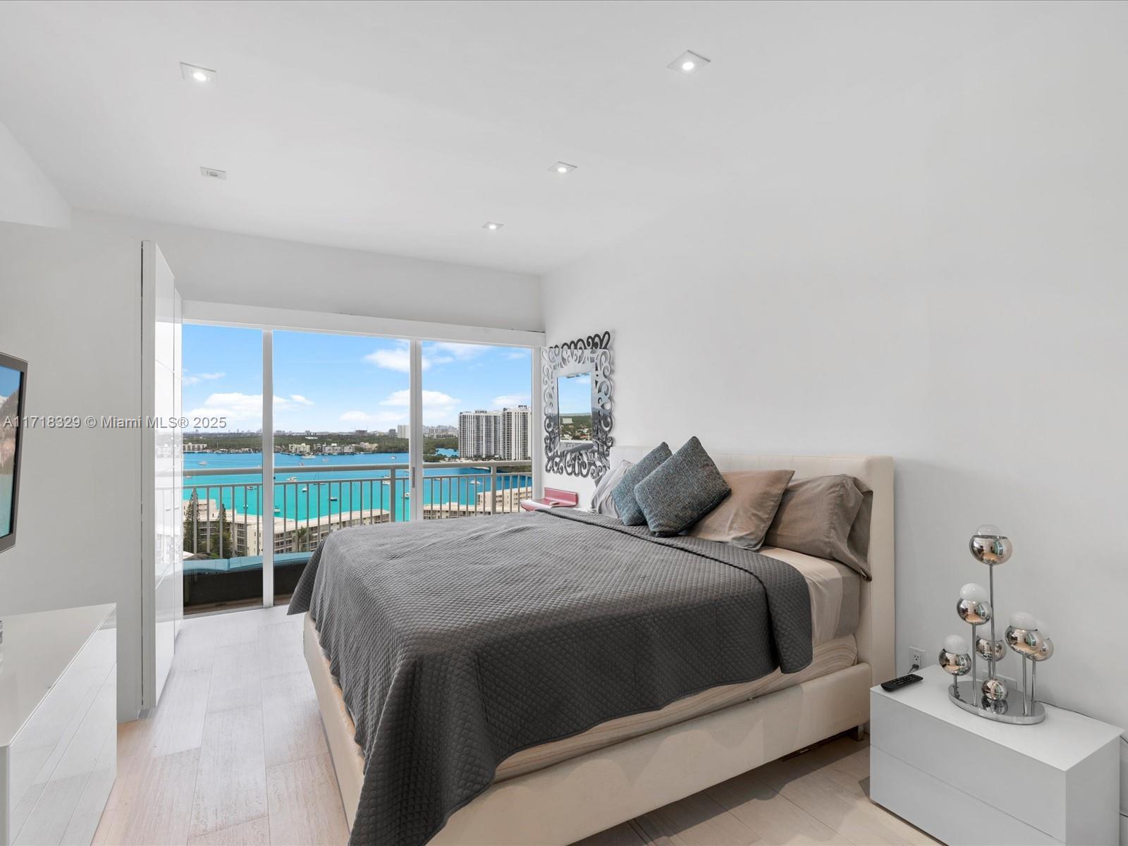 DEL PRADO MARINA - Residential