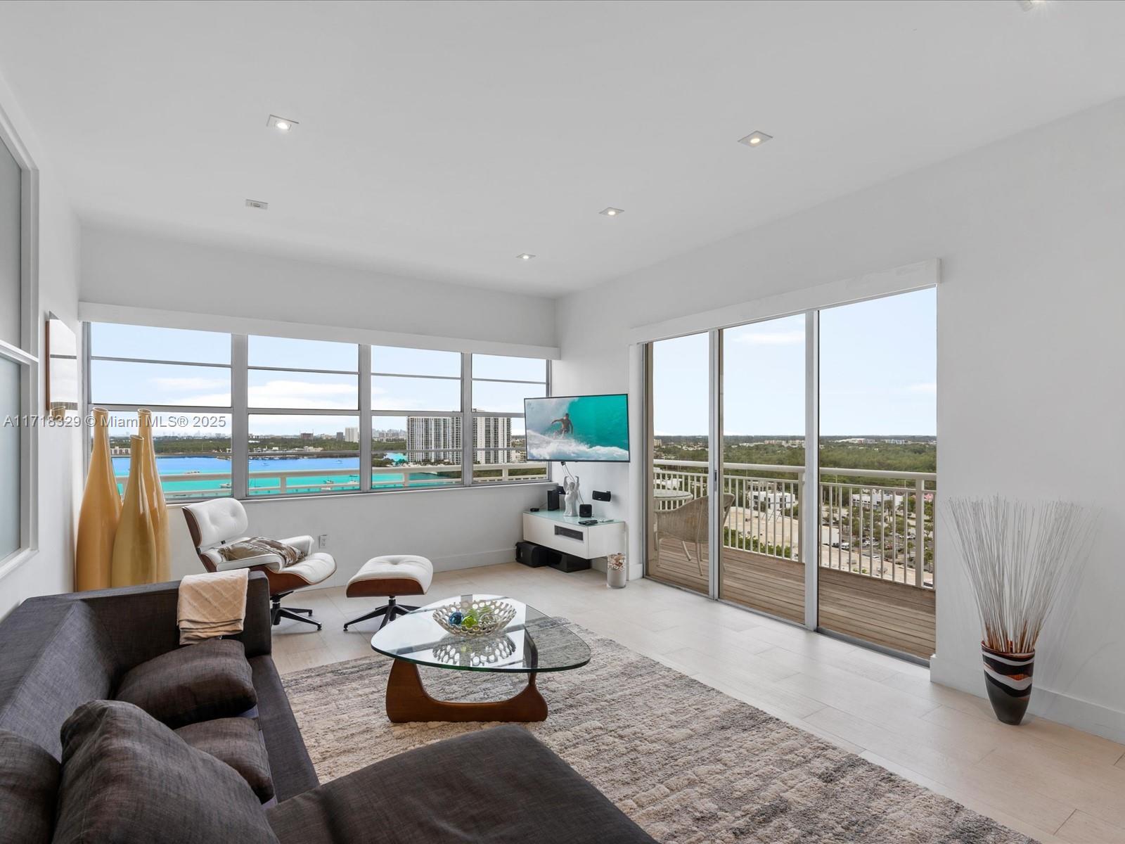 DEL PRADO MARINA - Residential