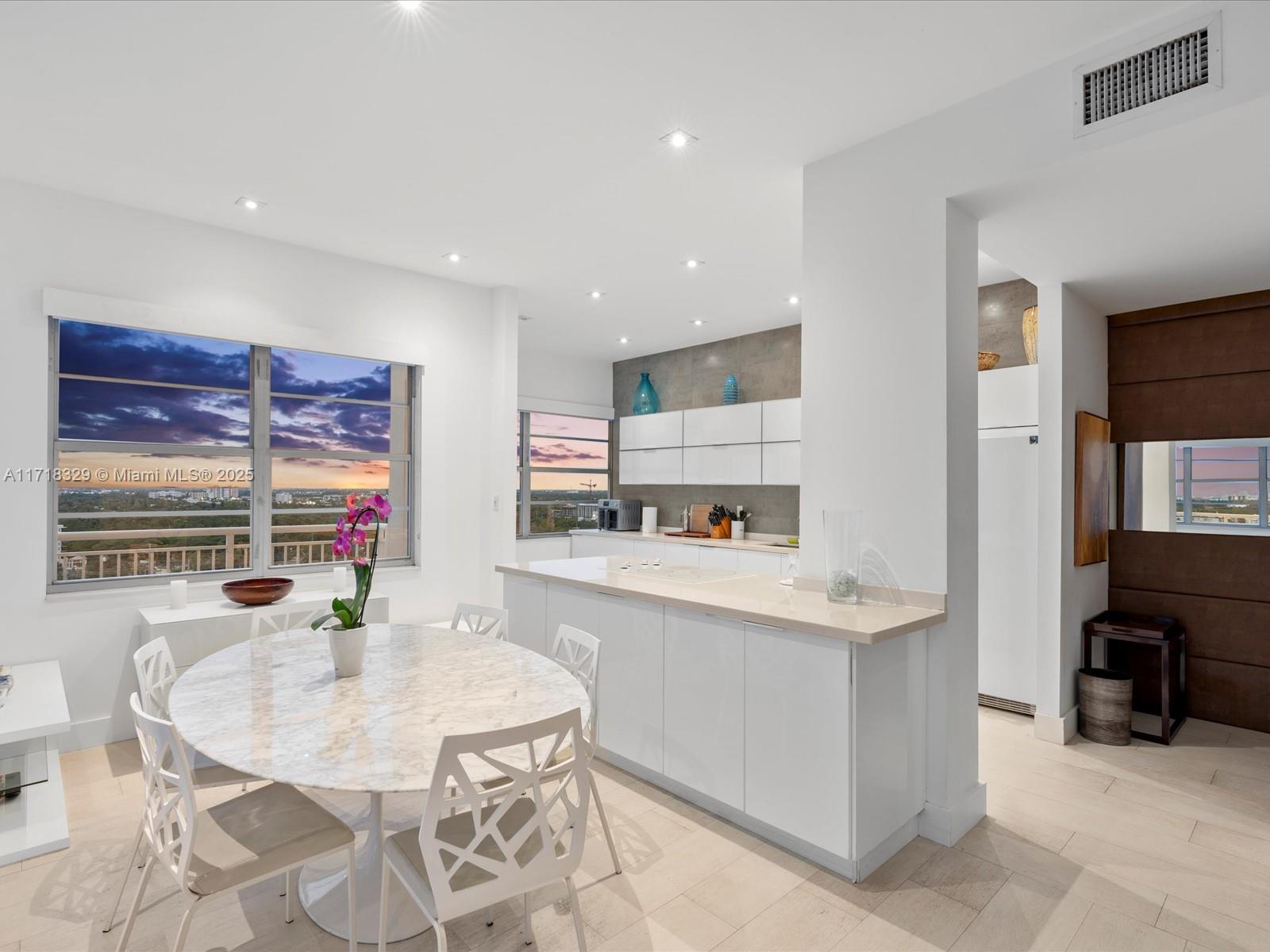 DEL PRADO MARINA - Residential