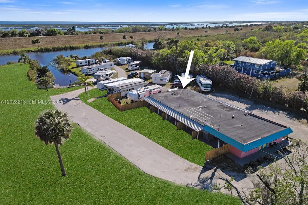 1422 US Highway 441