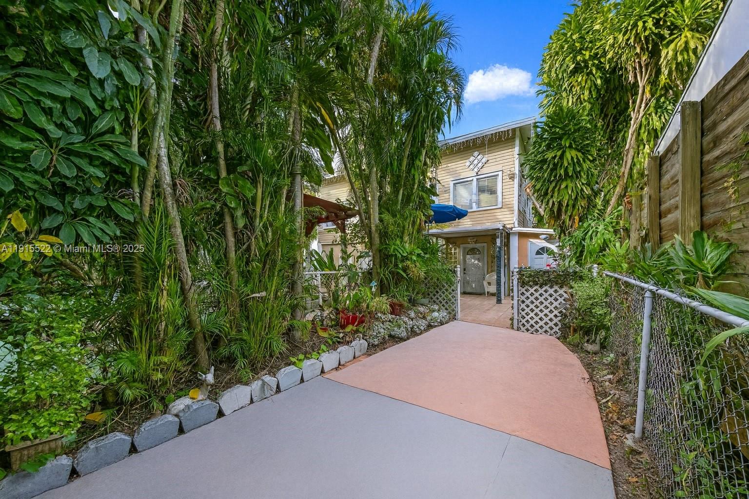 SHADOWLAWN - Buena Vista E - Residential