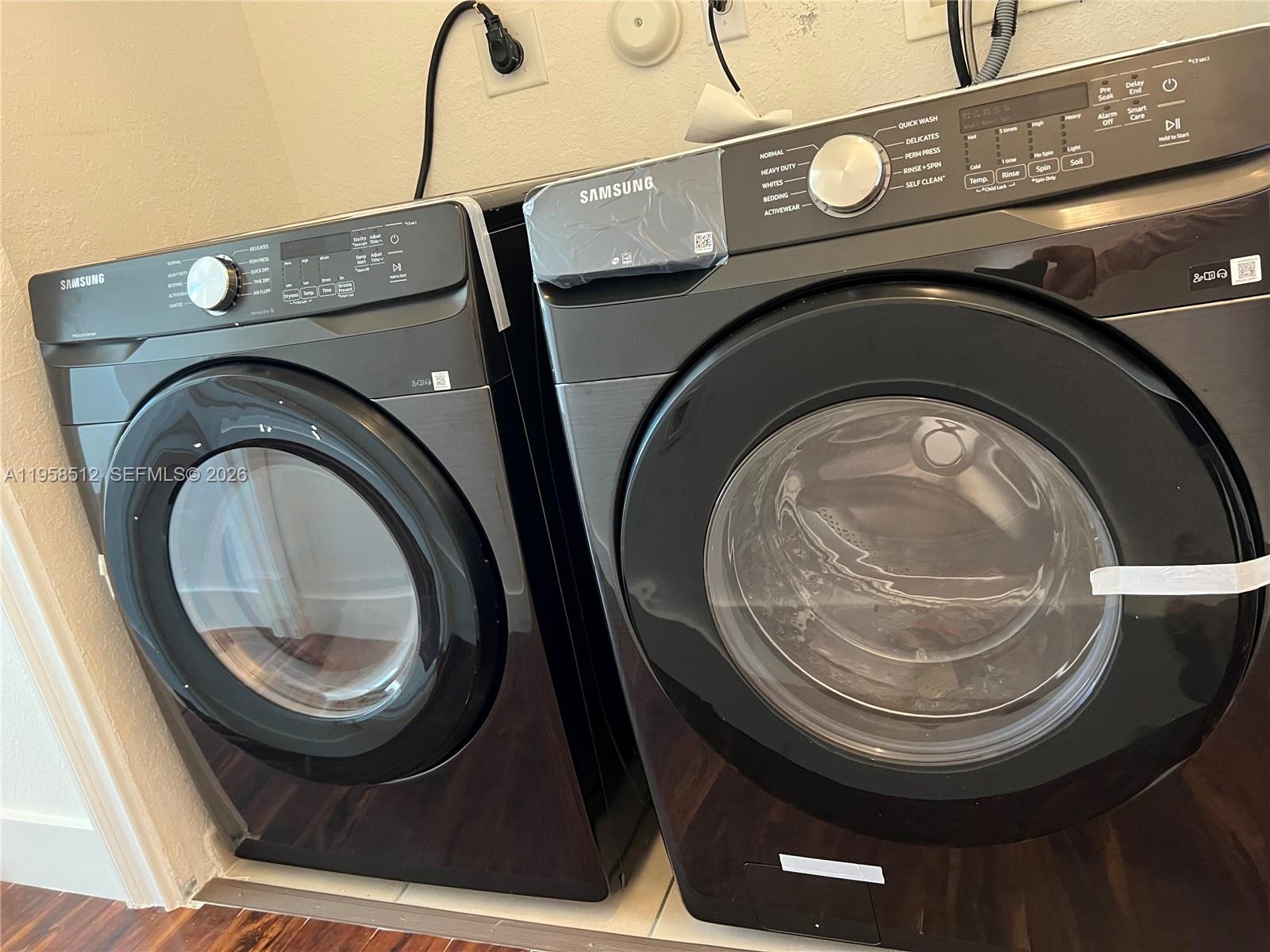 SHOMA HOMES SPLENDIDO CON - Residential