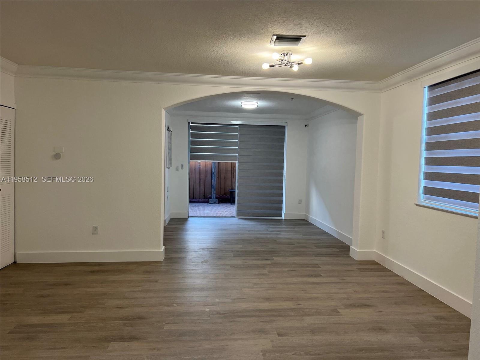 SHOMA HOMES SPLENDIDO CON - Residential