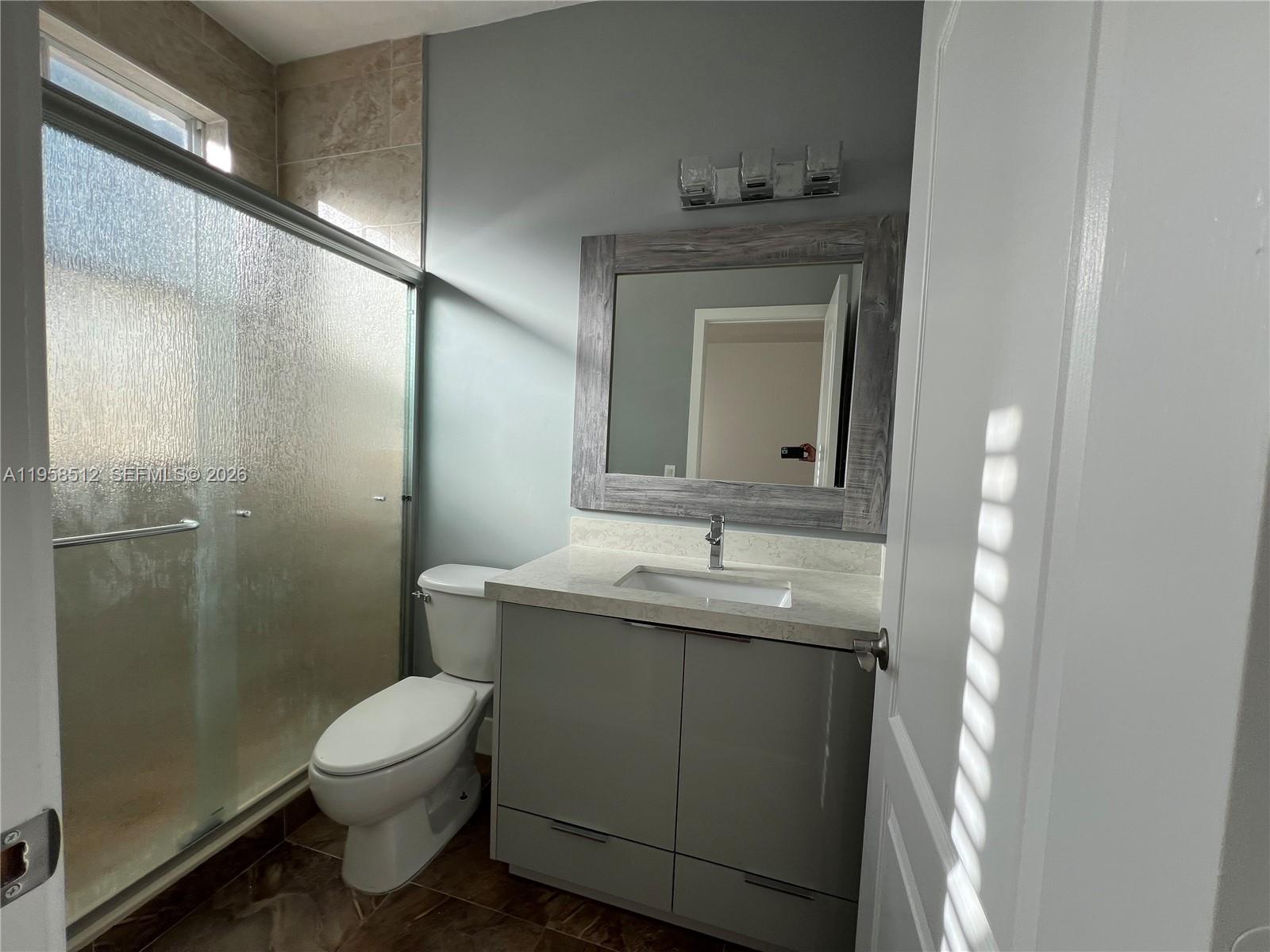 SHOMA HOMES SPLENDIDO CON - Residential