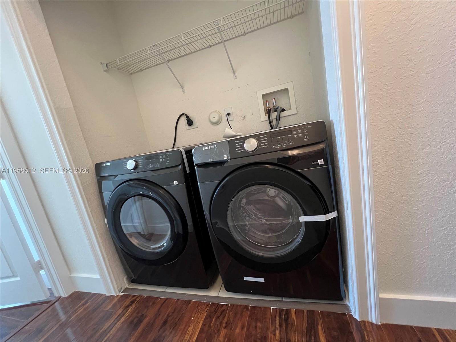 SHOMA HOMES SPLENDIDO CON - Residential