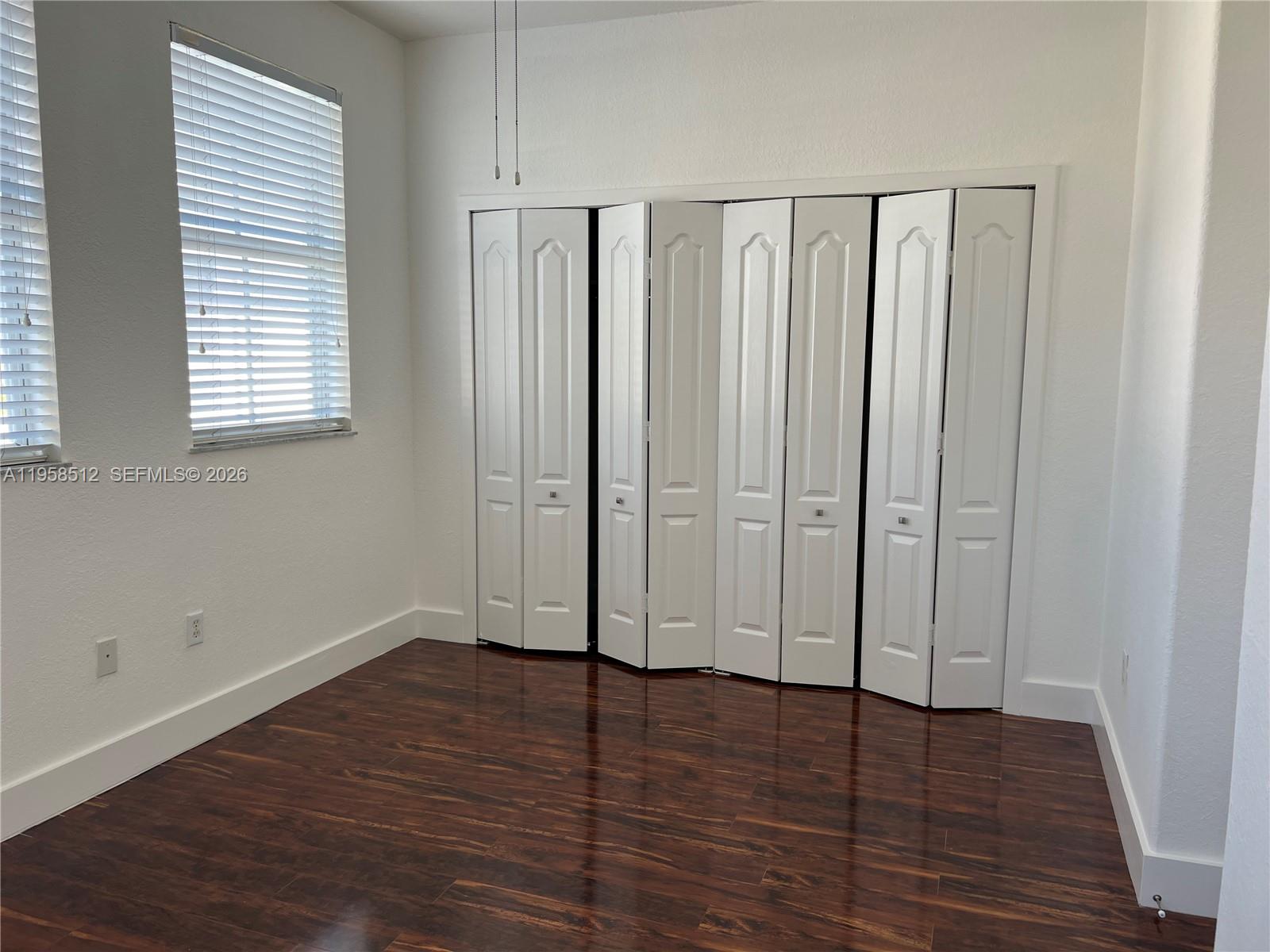 SHOMA HOMES SPLENDIDO CON - Residential