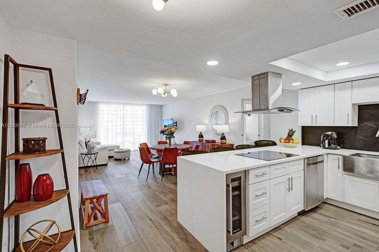 600 Three Islands Blvd 615