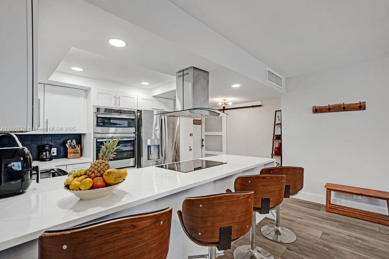 OLYMPUS CONDO PHASE - Residential