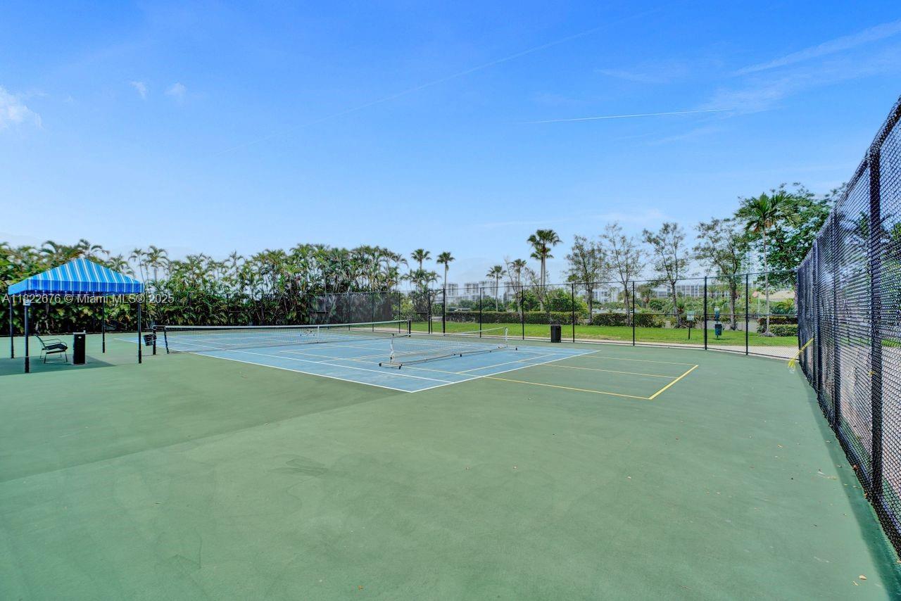 OLYMPUS CONDO PHASE - Residential