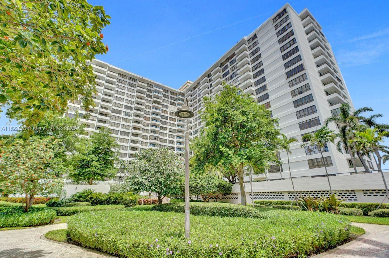 OLYMPUS CONDO PHASE - Residential