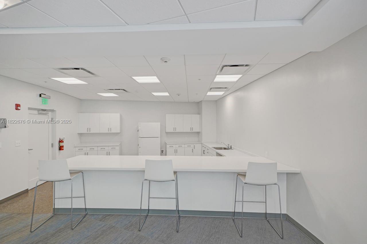 OLYMPUS CONDO PHASE - Residential