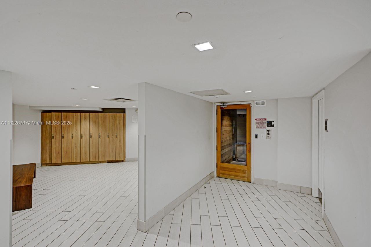 OLYMPUS CONDO PHASE - Residential