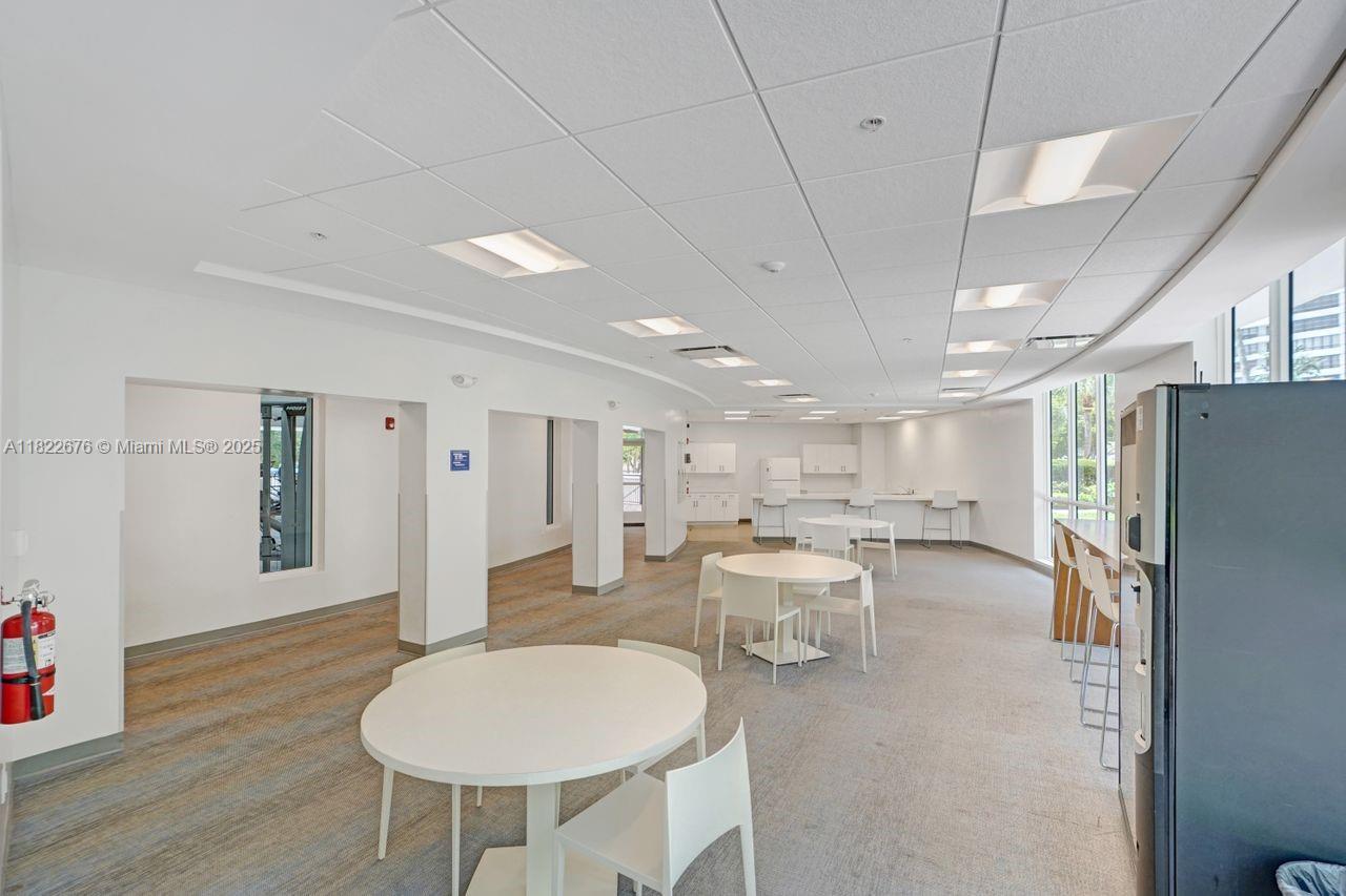 OLYMPUS CONDO PHASE - Residential