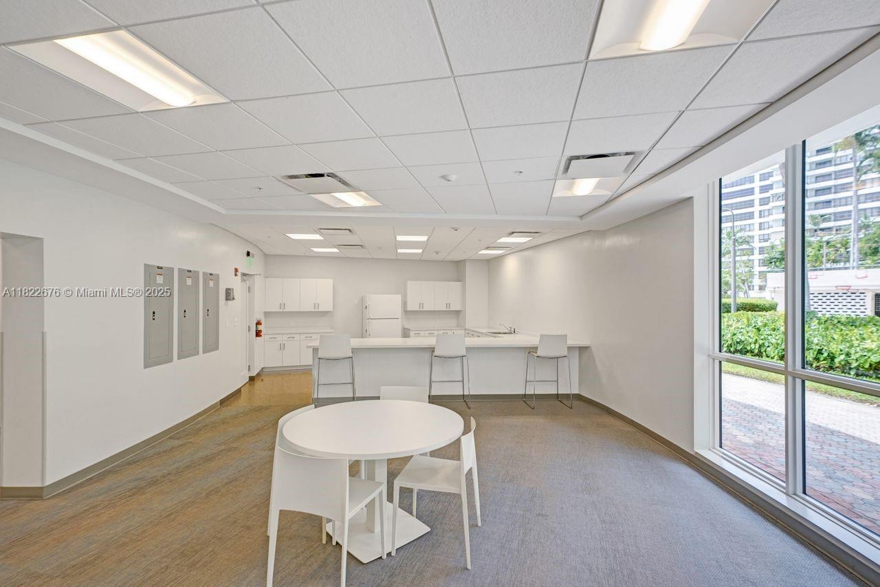 OLYMPUS CONDO PHASE - Residential