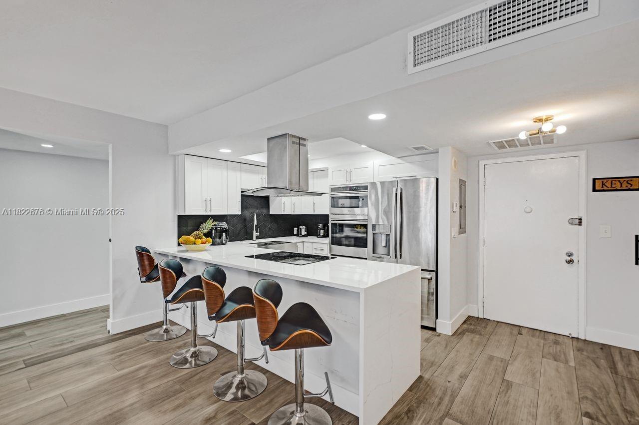 OLYMPUS CONDO PHASE - Residential