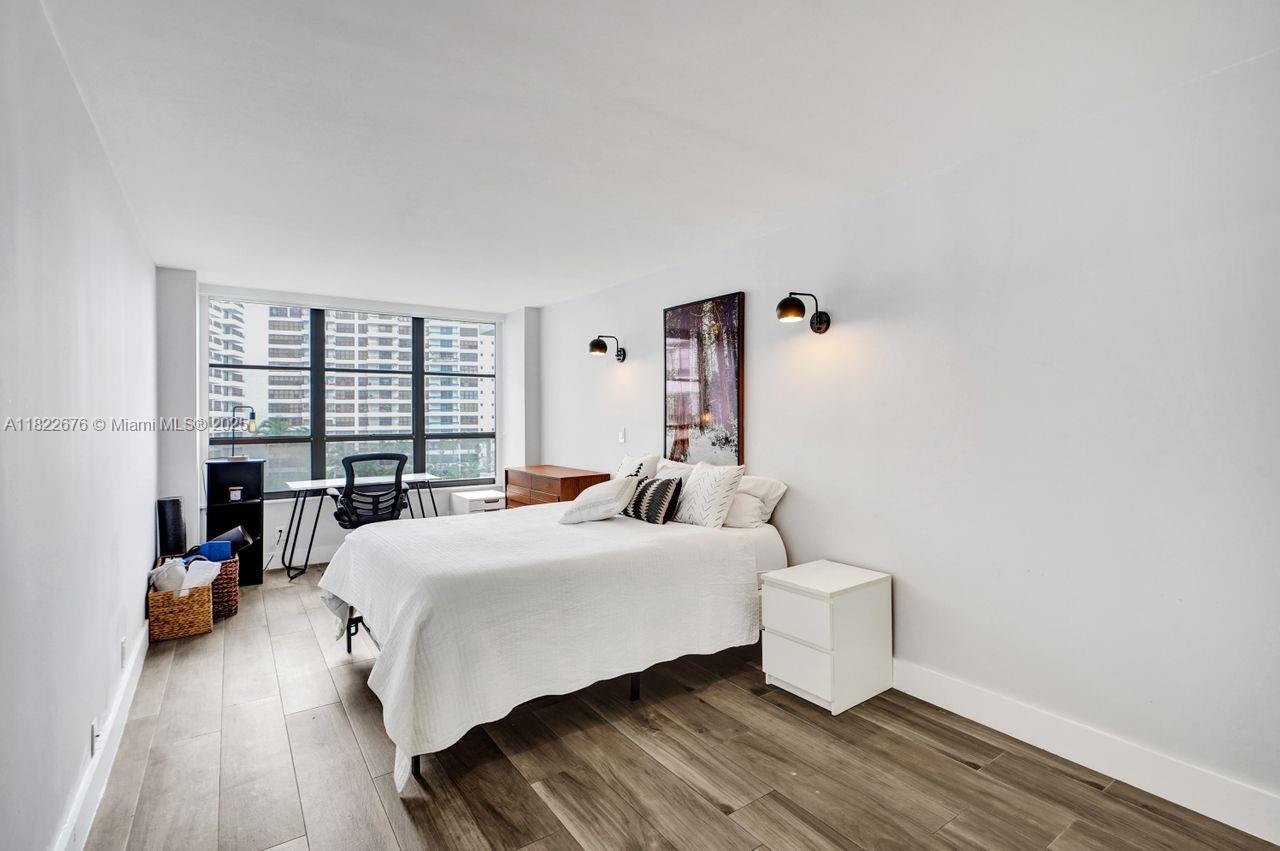 OLYMPUS CONDO PHASE - Residential