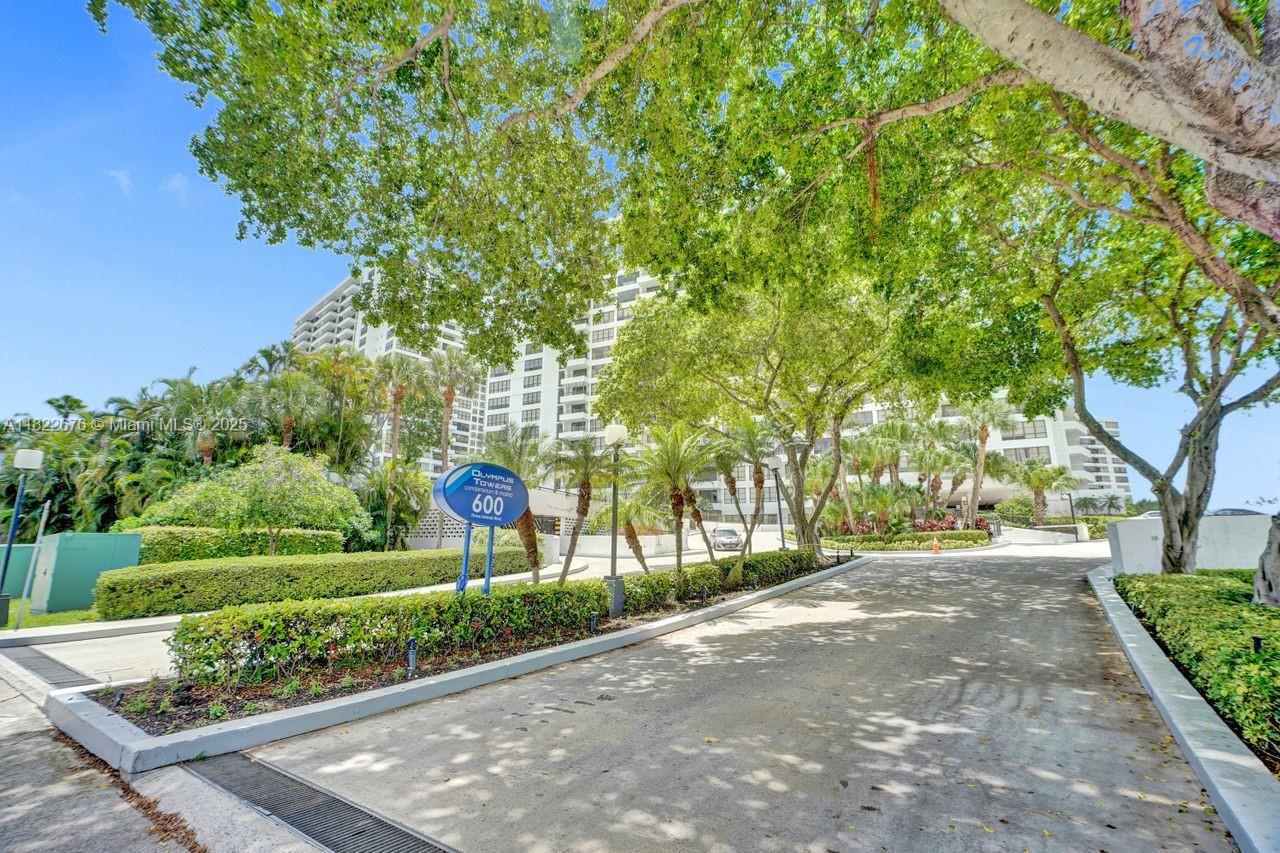 OLYMPUS CONDO PHASE - Residential