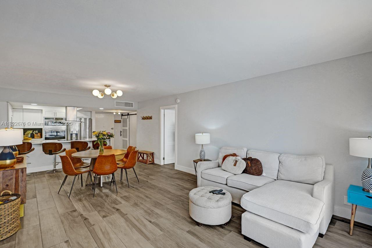 OLYMPUS CONDO PHASE - Residential