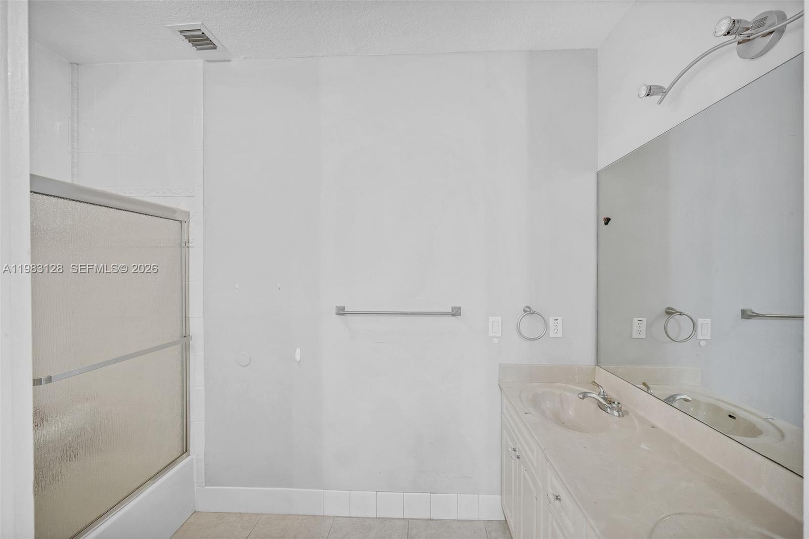 CORAL SPRINGS HILLS - Residential