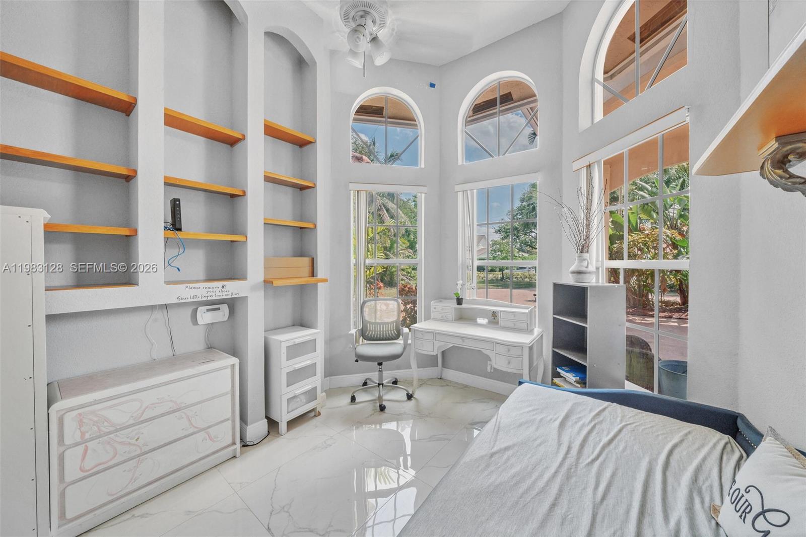 CORAL SPRINGS HILLS - Residential