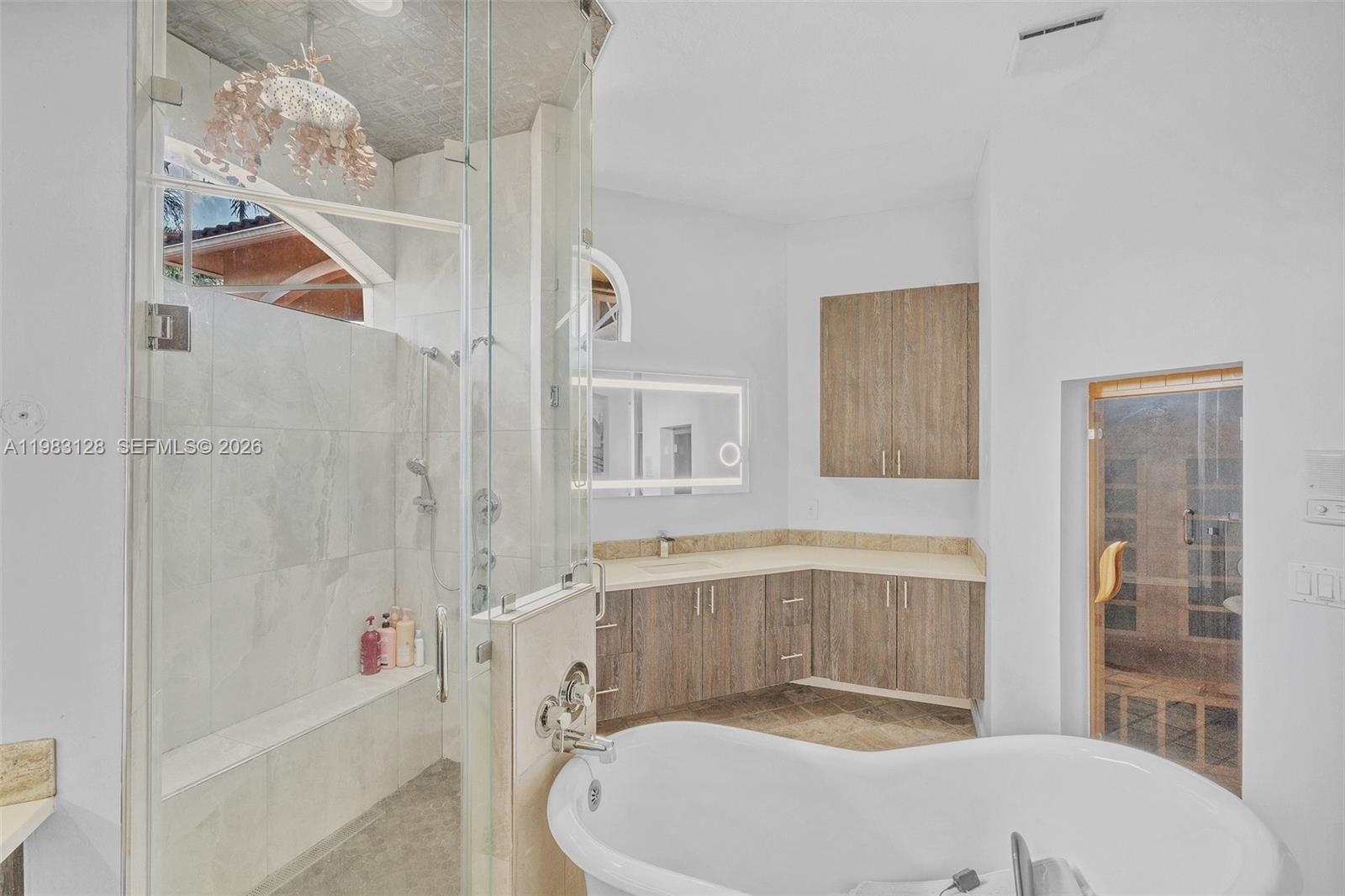 CORAL SPRINGS HILLS - Residential