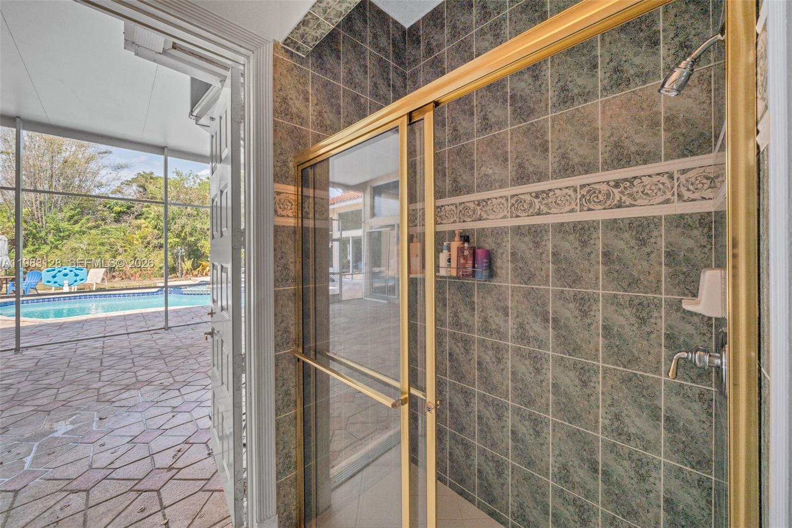 CORAL SPRINGS HILLS - Residential