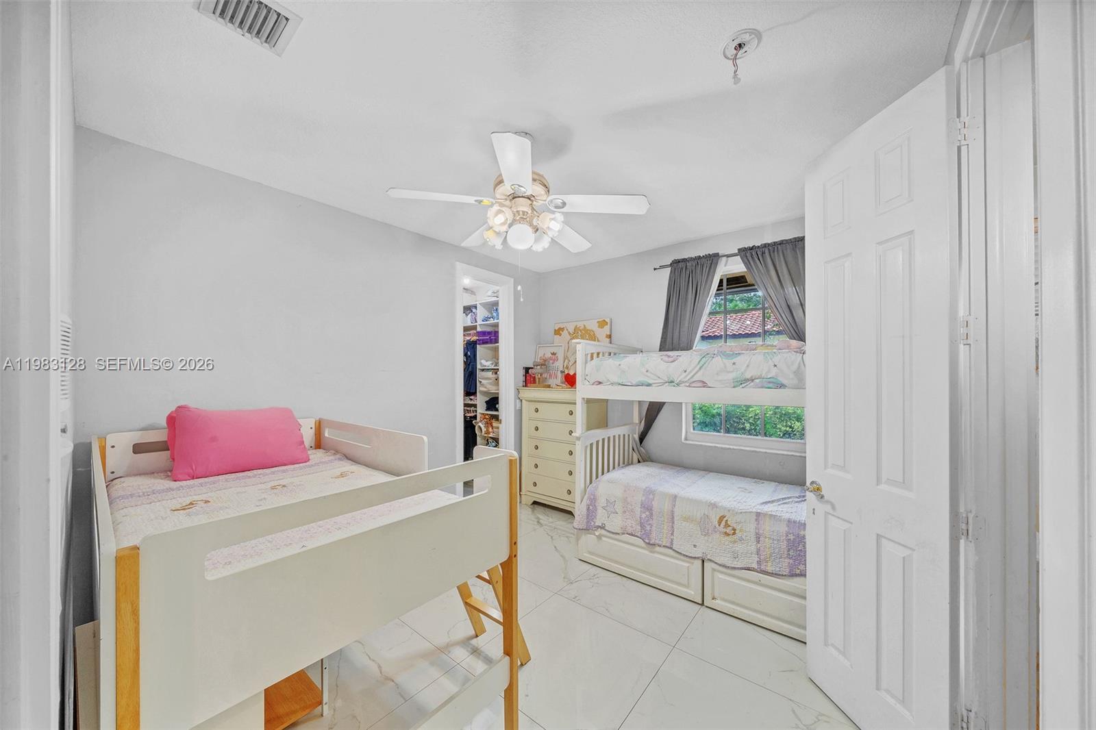 CORAL SPRINGS HILLS - Residential