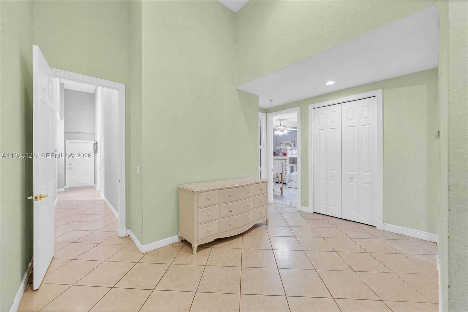 CORAL SPRINGS HILLS - Residential