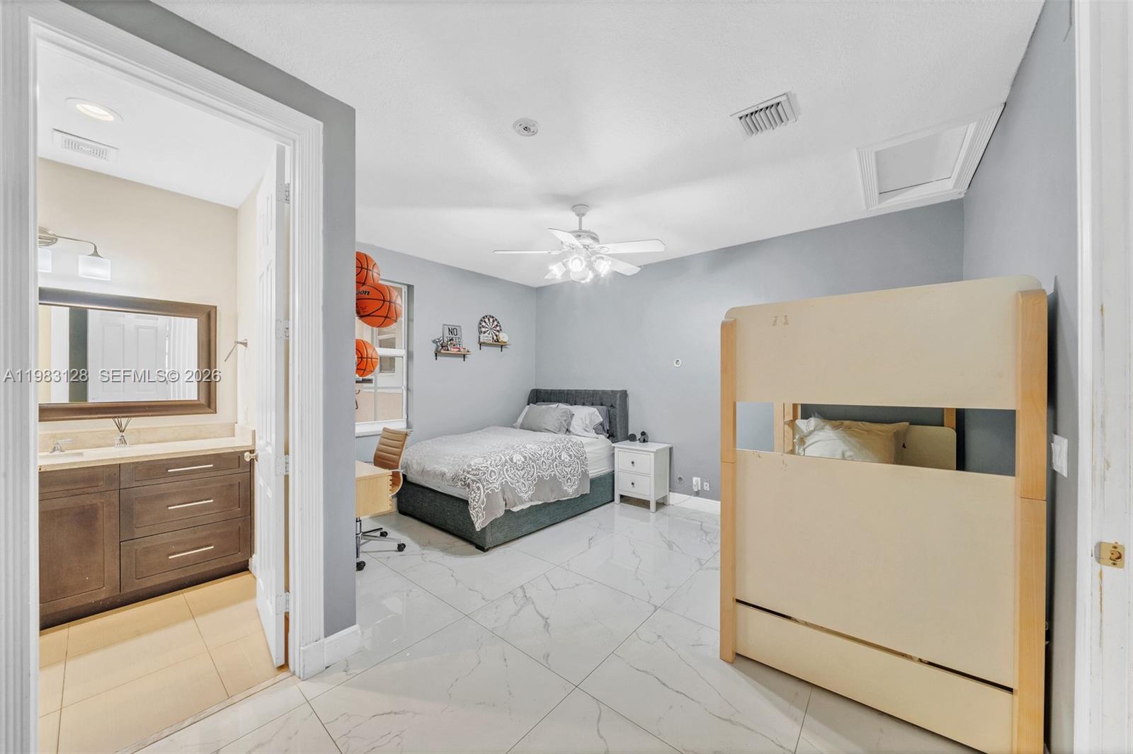 CORAL SPRINGS HILLS - Residential