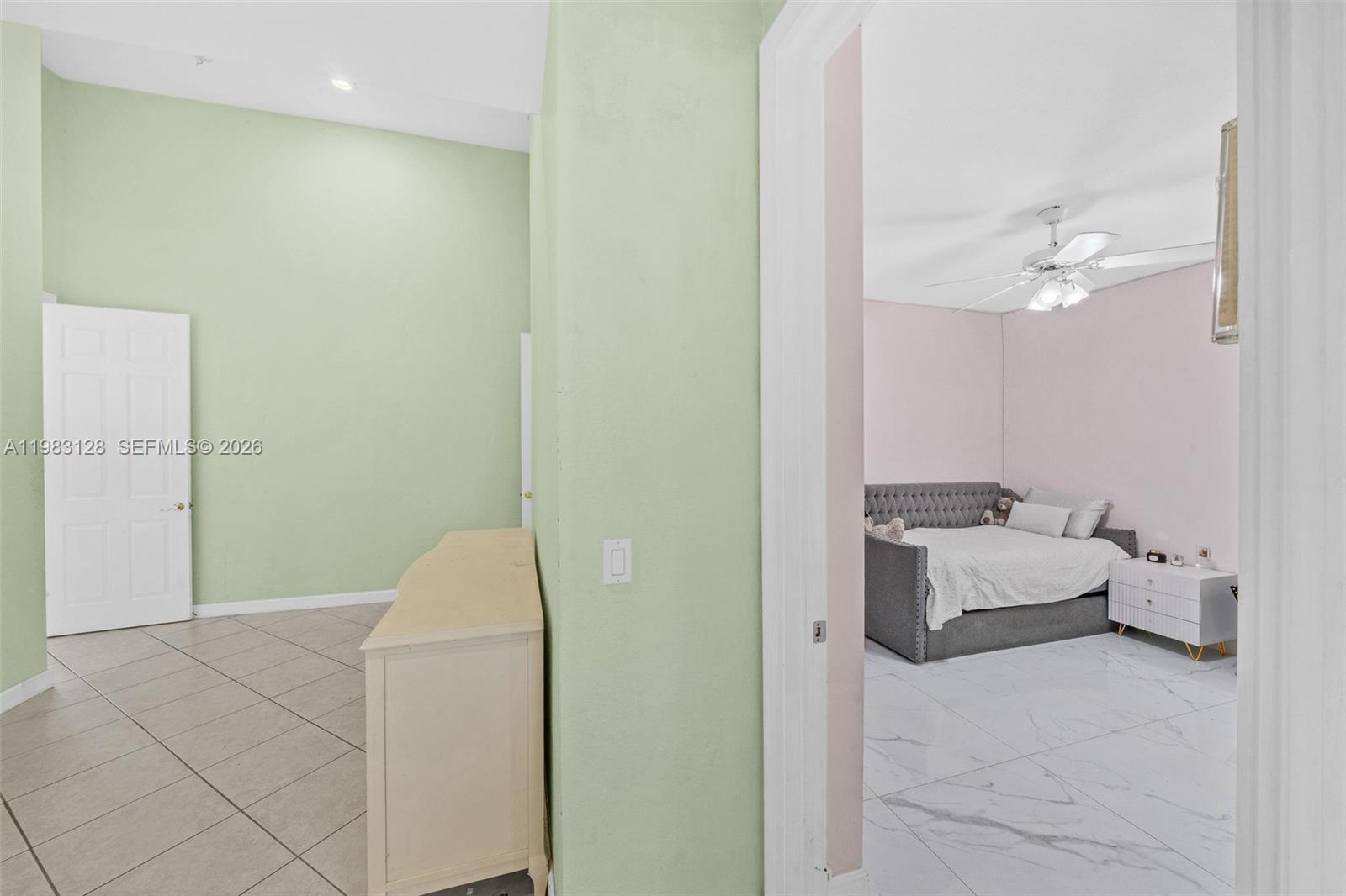 CORAL SPRINGS HILLS - Residential