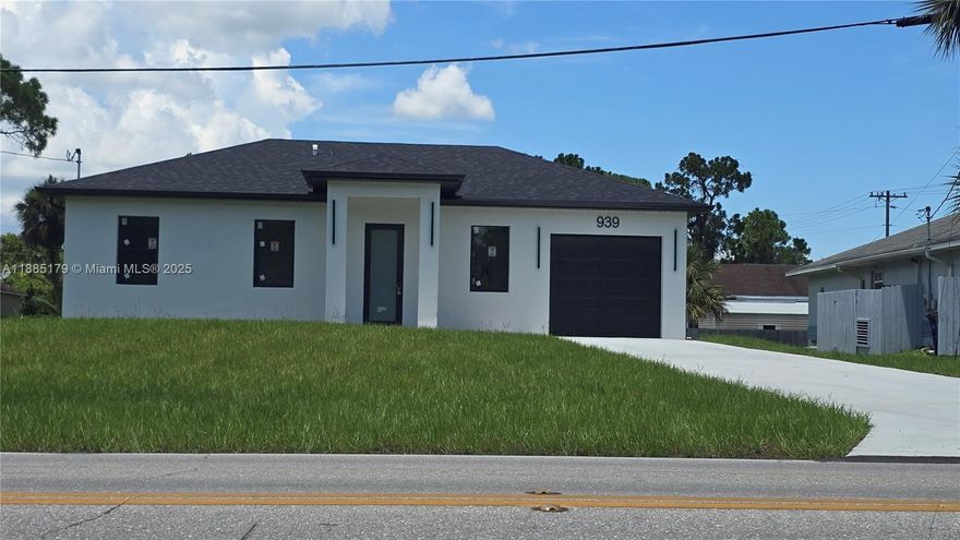 Property have been finished. Decorations and kitchen stools are not included. Motivated Seller.