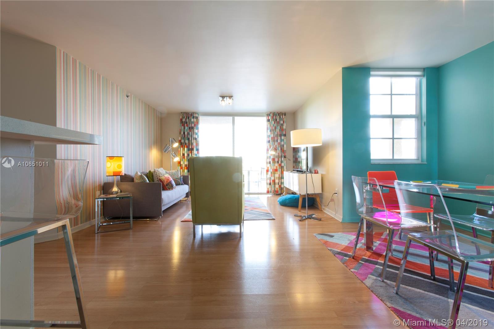 THE YACHT CLUB AVENTURA - Residential