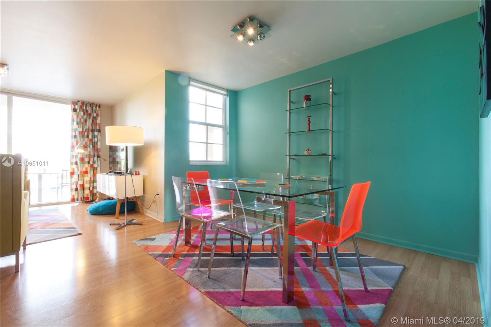 THE YACHT CLUB AVENTURA - Residential