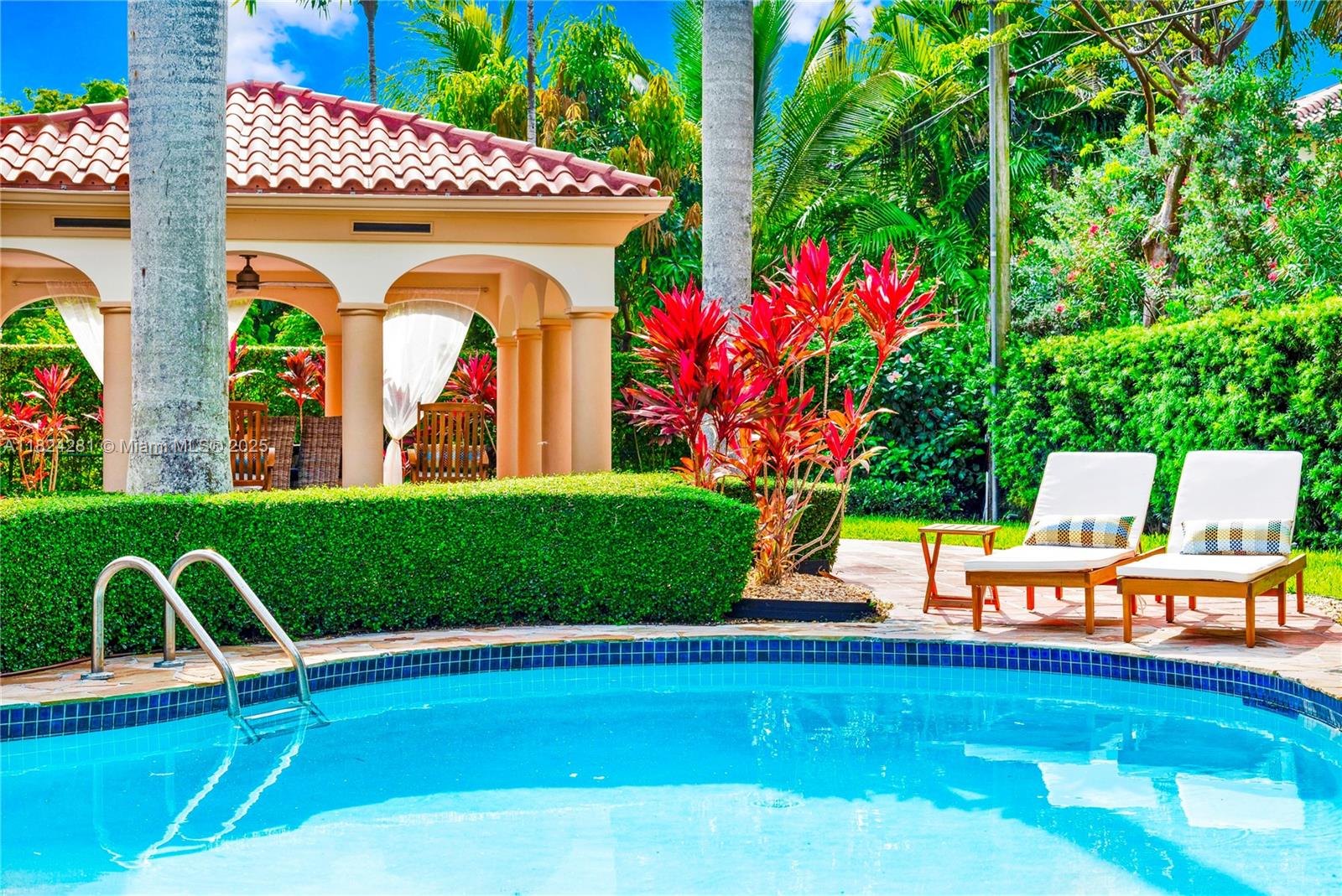 COCONUT GROVE SEC 1 CORAL - Residential