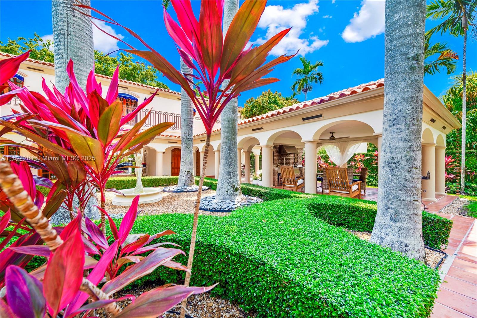 COCONUT GROVE SEC 1 CORAL - Residential