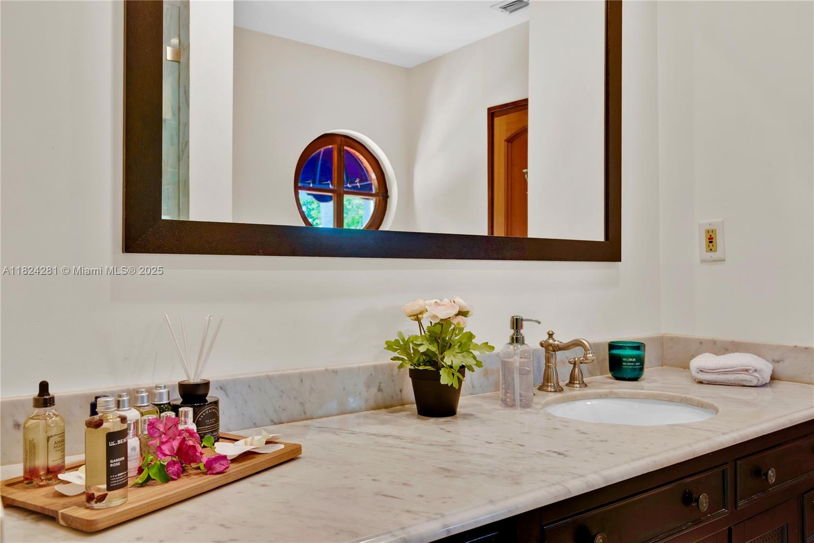 COCONUT GROVE SEC 1 CORAL - Residential