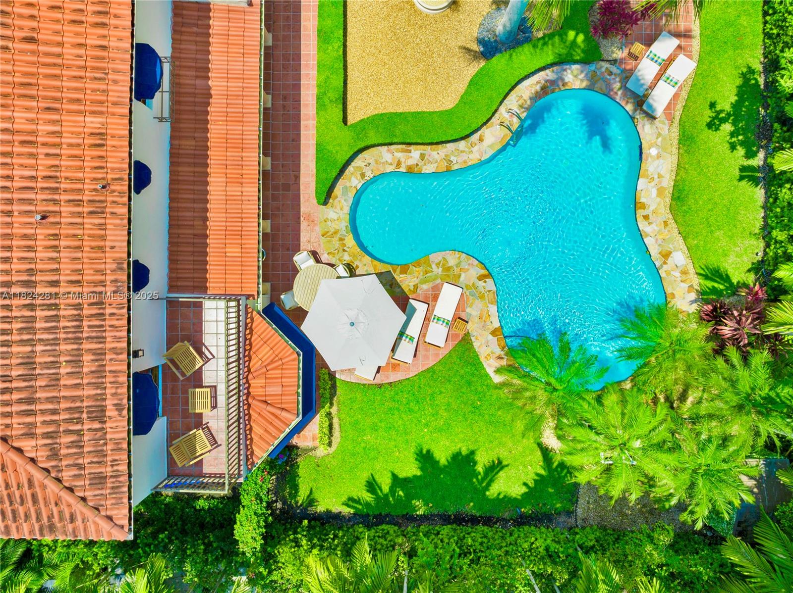 COCONUT GROVE SEC 1 CORAL - Residential