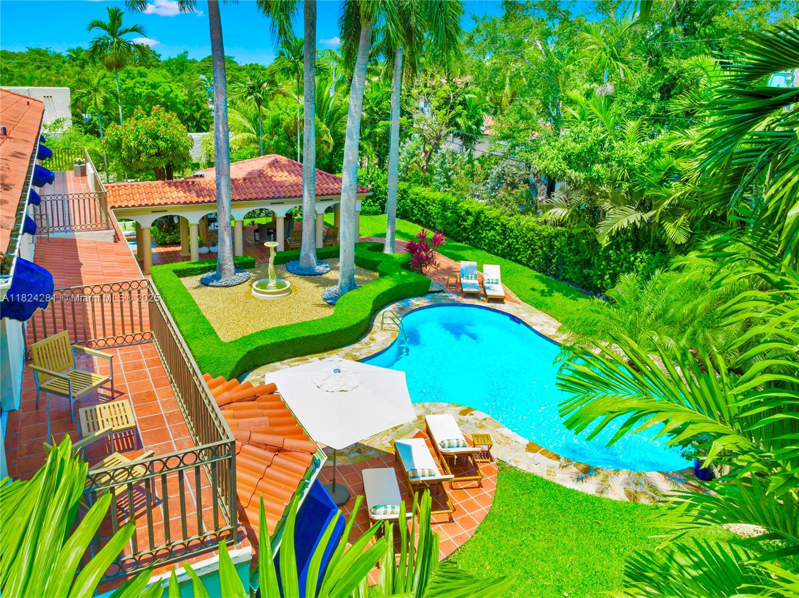 COCONUT GROVE SEC 1 CORAL - Residential