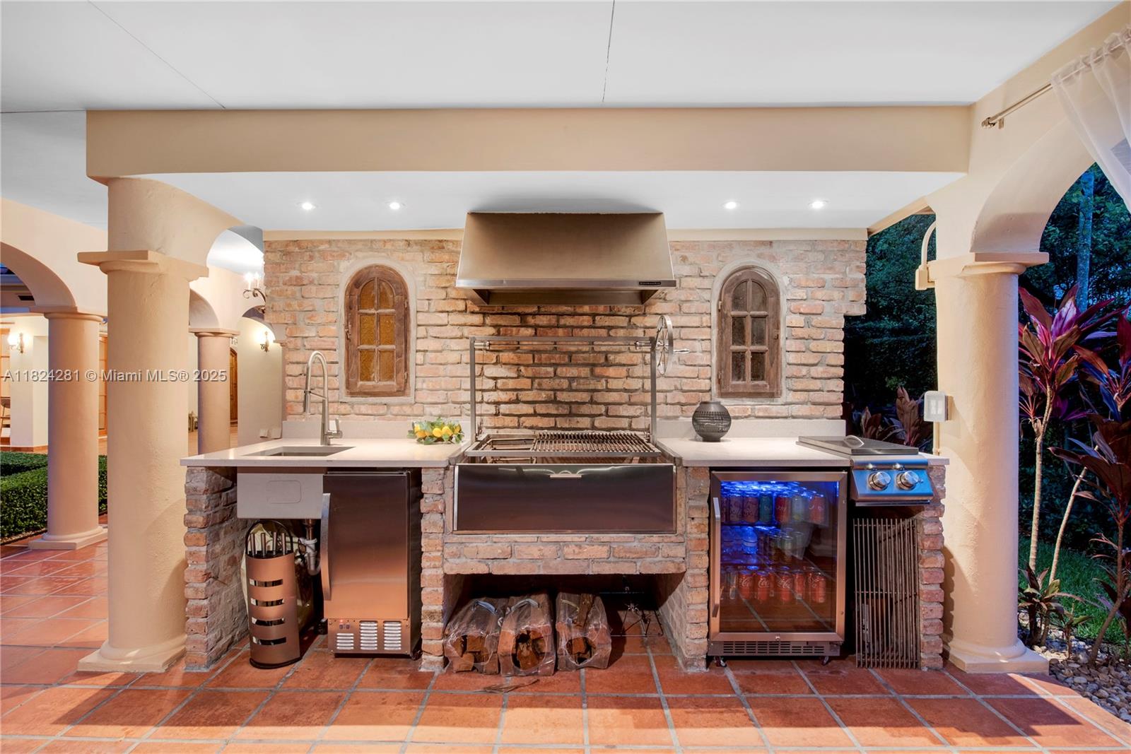 COCONUT GROVE SEC 1 CORAL - Residential